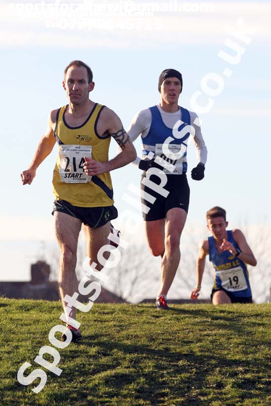 Senior mens North Eastern Cross Country, Redcar. Photo:  David T. Hewitson/Sports for All Pics